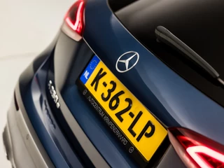 Mercedes-Benz A-Klasse 218Pk Automaat (SCHUIFDAK, APPLE CARPLAY, SFEERVERLICHTING, MEMORY SEATS, CAMERA, BURMESTER, LEDER/ALCANTARA, ADAPTIVE CRUISE, GETINT GLAS, NIEUWSTAT) - afbeelding nr 34