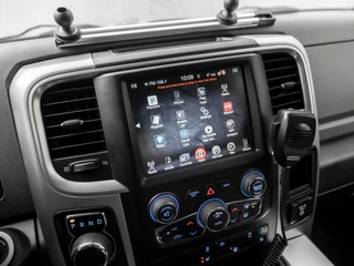 Dodge Ram 1500 402Pk Automaat (NAVIGATIE, CLIMATE, STUUR/STOELVERWARMING, CAMERA, LEDEREN SPORTSTOELEN, GETINT GLAS, TREKHAAK, CRUISE, BLUETOOTH, NIEUWSTAAT) - afbeelding nr 8