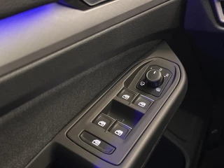 Volkswagen Golf Volkswagen Golf Variant 1.0 eTSI DSG-7 Aut. Life Business Airco|ECC Navi Carplay Wireless PDC VA + Camera Adaptive Cruise Control - afbeelding nr 19