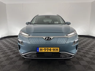 Hyundai Kona (INCL-BTW) *HEAT-PUMP | FULL-LEATHER | HEAD-UP | FULL-LED | NAVI-FULLMAP | DAB | ADAPTIVE-CRUISE | KRELL-AUDIO | KEYLESS | CAMERA | BLIS | LANE-ASSIST | DIGI-COCKPIT | COMFORT-SEATS | 17''ALU - afbeelding nr 2