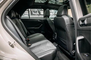 Volkswagen T-Roc Volkswagen T-Roc 1.5 TSI R-Line Edition Vol uitgevoerde T-roc R-line - afbeelding nr 14