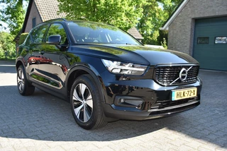 Volvo XC40 Volvo XC40 1.5 T5 Recharge Business Aut - afbeelding nr 1