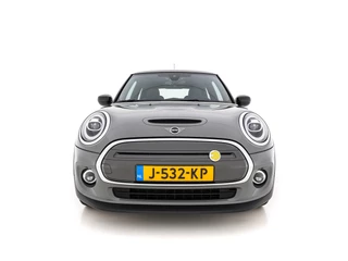 MINI Electric (INCL-BTW) *FULL-LED | DIGI-COCKPIT | 1/2-LEATHER | CAMERA | KEYLESS | SPORT-SEATS | NAVI-FULLMAP | AMBIENT-LIGHT | DAB | CRUISE | SPORT-SEATS | 17