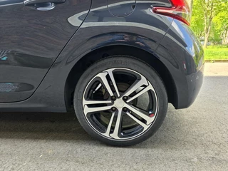 Peugeot 208 Peugeot 208 1.2 PURETECH FACELIFT 2016 GT-VELGEN NAVI/AIRCO/PDC - afbeelding nr 21