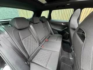 Škoda Karoq Skoda Karoq 1.5 TSI Sportline Automaat | Panoramadak | LED | Stoelverwarming | Adaptieve cruise control | Dode hoek detectie | Trekhaak uitklapbaar | Canton HiFi | Elektrisch bedienbare achterklep | Parkeersensoren voor en achter | Achteruitrijcamera - afbeelding nr 53