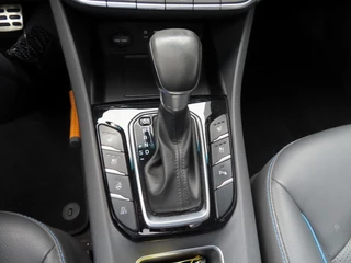 Hyundai IONIQ Hyundai IONIQ 1.6 GDI PHEV Premium Leder Open Dak Trekhaak 2019 - afbeelding nr 31