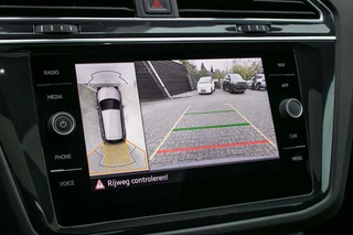 Volkswagen Tiguan - All-in rijklrprs | Leer | Elekt. panodak | Nav | IQ LED - afbeelding nr 21