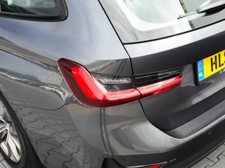 BMW 3 Serie BMW 3-serie Touring 330e 293pk Sport Line | Full LED | Carplay | Stoel/stuurverwarming | Trekhaak - afbeelding nr 41