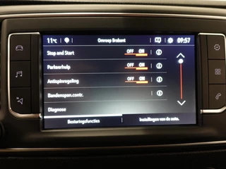 Opel Vivaro Opel Vivaro 2.0 BlueHDi 145PK L2 Automaat Airco Navigatie Trekhaak Side Bars Betimmering Laadruimte - afbeelding nr 26