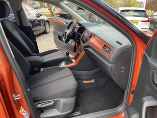 Volkswagen T-Roc Navigatie Camera Virtual Cockpit Clima ACC Extra Getint Glas 17 Inch velgen Mirror LInk Carplay Android Auto DAB 1e Eigenaar NL Auto - afbeelding nr 22