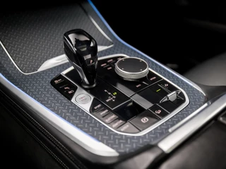 BMW X5 395Pk Automaat (SKYLOUNGE PANORAMADAK, ALCANTARA HEMELBEKLEDING, M PAKKET, LUCHTVERING, APPLE CARPLAY, COMFORT ZETELS, LASER LED, ADAPTIVE CRUISE, HARMAN/KARDON, STUUR/STOELVERWARMING, NIEUWS - afbeelding nr 12