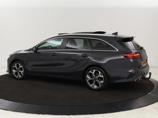 Kia Ceed Kia Ceed 1.6 GDI PHEV ExecutiveLine | Panoramadak |  Stoelventilatie | Trekhaak | Leder | Camera | Adaptive cruise | Keyless | Full LED | Stuur & achterbankverwarming | Carplay | Navigatie - afbeelding nr 2