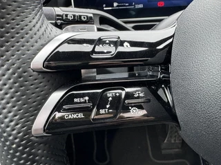 Mercedes-Benz C-Klasse Mercedes-Benz C-klasse 300 e AMG Line Adaptive cruise control Climate control Navi Apple / Android Leder/Alcantara - afbeelding nr 5