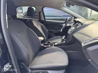 Ford Focus Ford Focus Wagon 1.0 Trend / Automaat / Keyless / Navigatie / etc - afbeelding nr 26