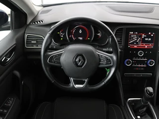 Renault Mégane Renault Mégane 1.5 dCi Zen | Trekhaak | Navigatie |  Climate control | Parkeerhulp | Bluetooth | Cruise control - afbeelding nr 3