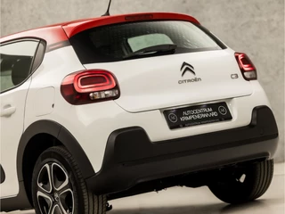 Citroën C3 Citroën C3 1.2 PureTech C-Series Automaat (APPLE CARPLAY, GROOT NAVI, CRUISE, PARKEERSENSOREN, SPORTSTOELEN, LANE ASSIST, LED KOPLAMPEN, NIEUWSTAAT) - afbeelding nr 10
