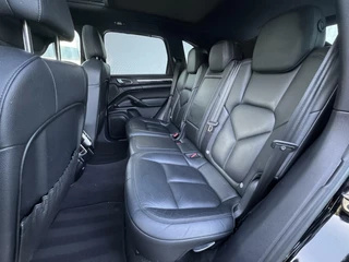 Porsche Cayenne Porsche Cayenne 3.0 S E-Hybrid Pano Leer Led - afbeelding nr 10
