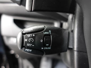 Opel Vivaro Opel Vivaro 2.0 CDTI 145 pk Automaat L2H1 Edition 3-zits Airco Navigatie Bluetooth Cruise Control Trekhaak - afbeelding nr 16
