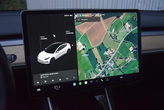 Tesla Model 3 - afbeelding nr 24