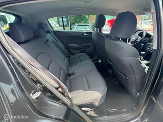Kia Sportage Kia Sportage 1.6 GDI DynamicLine  , Navigatie , Achteruit rij Camera / Climate - & Cruise Controle / Volledig onderhouden - afbeelding nr 17