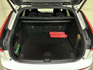Volvo XC60 Volvo XC60 2.0 T8 Twin Engine AWD Inscription Pano Leer Trek - afbeelding nr 60