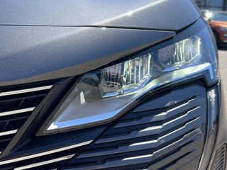 Peugeot 3008 Peugeot 3008 1.2 130 pk Automaat Allure Pack Navigatie Camera Carplay ACC DAB Stoelverwarming Keyless Led 18 Inch Velgen Zwart Dak Parkeersensoren Getint Glas - afbeelding nr 33