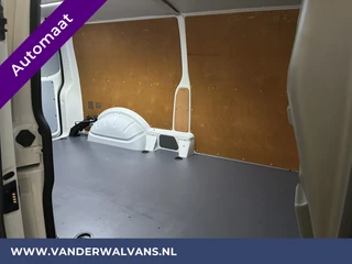Volkswagen Transporter Volkswagen Transporter 2.0 TDI 150pk Automaat L2H1 Euro6 Airco | 2500kg Trekhaak | Velgen | Navigatie | Apple Carplay android auto, cruisecontrol, parkeersensoren - afbeelding nr 14