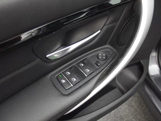 BMW 3 Serie BMW 3 Serie Touring 320i High Executive AUTOMAAT / M-SPORT / LCI / VIRTUAL / CAMERA / PANORAMADAK / FULL LED / LEDER / STOELVERW / NL-AUTO / 1STE EIG - afbeelding nr 31