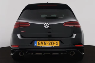 Volkswagen Golf Volkswagen GOLF 2.0 TSI GTI TCR (AKRAPOVIC, PANORAMADAK, CAMERA, STOELVERWARMING, CRUISE CONTROL, DEALER ONDERHOUDEN) - afbeelding nr 7