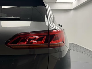 Volkswagen Touareg Volkswagen Touareg 3.0 TSi DSG R-Line 4Motion Navigatie-Pano-Elektr.Trekhaak-Achterasbesturing-Adapt.Cr.Contr-Carplay-Clima-Camera-Stoel/Stuurverwarming-Luchtvering-Headup - afbeelding nr 23