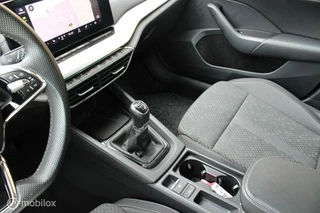 Škoda Octavia Skoda Octavia Combi 1.0 TSI Business Edition Plus, Stuur + stoel verwarming, Memory seats, Digitaal dashboard, Elektrische kofferbak, Head up display, Dodehoek detectie, Clima, App connect, Cruise, Navi. - afbeelding nr 24
