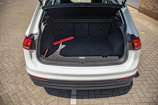 Volkswagen Tiguan Volkswagen Tiguan 1.4 TSI ACT Comfortline, Adap-Cruise, DYN - afbeelding nr 26