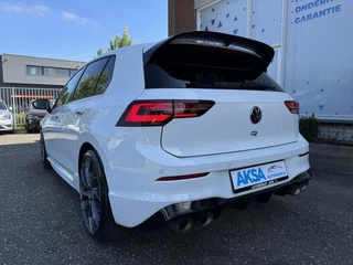 Volkswagen Golf Volkswagen Golf 8 R 2.0 TSI 333pk 4Motion 20 years Edition Akra Pano H&K Leder Memory Ventilatie Stuurvw Stlvw Blindspot Fabrieksgarantie - afbeelding nr 11