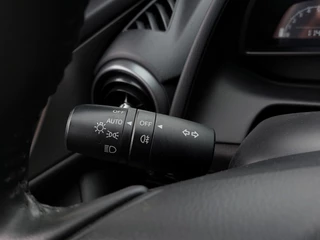 Mazda CX-3 2.0 SkyActiv-G 120pk Sportive | Origineel NL | Clima | Cruise | Pdc | Stoelverwarming | Licht+Regensensor | Privacy Glass | 18''lm | Trekhaak - afbeelding nr 22