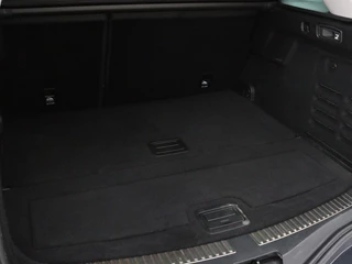 Renault Mégane Renault Mégane 1.3 TCe Bose | Trekhaak | Carplay |  Climate control | Navigatie | Dodehoek detectie | Park Assist | Cruise control - afbeelding nr 10