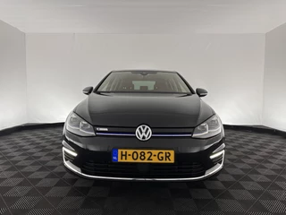 Volkswagen e-Golf Aut. *VIENNA-FULL-LEATHER | HEAT-PUMP | ADAPTIVE-CRUISE | FULL-LED | HEATED-SEATS | BLIS | DIGI-COCKPIT | NAVI-FULLMAP | SPORT-SEATS | CCS-FASTLOADER | KEYLESS | DAB+ | ECC | AMBIENT-LIGHT | - afbeelding nr 2