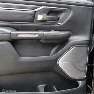 Dodge Ram 1500 Dodge Ram 1500 4X4 5.7 V8 4x4 Crew Cab Limited 4PLAY 22 inch - afbeelding nr 11