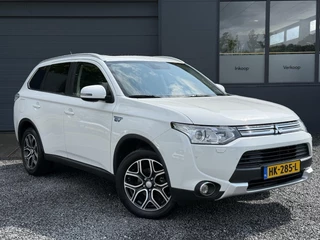 Mitsubishi Outlander Mitsubishi Outlander 2.0 PHEV Business Edition Navi,Trekhaak,Camera,Schuifdak,Leder,Stoelverwarming,Clima,Cruise,Pdc V+A,Lmv,Nieuwe Apk bij Aflevering - afbeelding nr 4