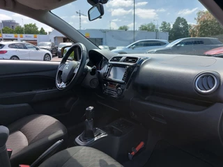 Mitsubishi Space Star 1.2 80pk Nova 5-Deurs | 1ste Eigenaar | Navi | Apple Carplay+Android Auto | Clima | Cruise | Licht+Regensensor | Keyless Entry | Stoelverwarming | Pdc | Privacy Glass | 14''lm - afbeelding nr 26