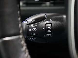 Peugeot 5008 Peugeot 5008 1.2 PureTech Allure 7-Pers 7P [APPLE CARPLAY, ANDROID, CAMERA, HILL DESCENT, OFFROAD MODES, STOELVERWARMING, CRUISE, NAVI, NIEUWSTAAT] - afbeelding nr 15