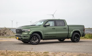 Dodge Ram 1500 Dodge Ram 1500 5.7 V8 4x4 Crew Cab Limited BPM VRIJ / ALL IN PRIJS / PANO / KLEP / WIDE BODY / GARANTIE - afbeelding nr 2