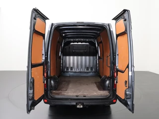 Renault Master | Navigatie | Camera | Airco | Betimmering | Trekhaak - afbeelding nr 4