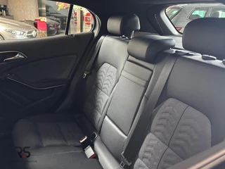 Mercedes-Benz GLA Mercedes GLA-Klasse 180 Buss. Solution Plus Upgrade Edition | Navi | LED | Cruise | Camera | PDC | Clima | Stoelverw. | CarPlay | Org. NLD. | - afbeelding nr 52