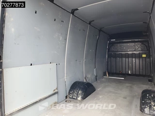 Iveco Daily Iveco Daily 50C18 Automaat L4H2 Luchtvering Trekhaak Euro6 Airco Cruise L3H2 Dubbellucht 16m3 Airco Trekhaak Cruise control - afbeelding nr 8
