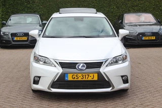 Lexus CT Lexus CT 200h 25th Edition / Camera / Schuifdak / Alcantara / Navigatie / 16'' / Getint glas / Stoelverwarming / Cruise Control - afbeelding nr 8