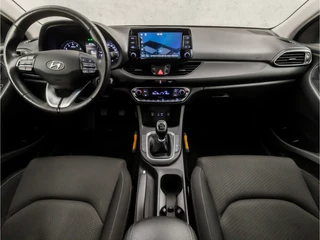 Hyundai i30 (APPLE CARPLAY, NAVIGATIE, CAMERA, CLIMATE, TREKHAAK, SPORTSTOELEN, CRUISE, LM VELGEN, NIEUWSTAAT) - afbeelding nr 6