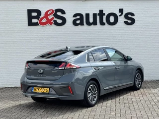 Hyundai IONIQ Hyundai IONIQ Premium EV 38 kWh Adaptive cruise control Climate control Stoel- en stuurverwarming Achterbankverwarming Snelladen - afbeelding nr 2
