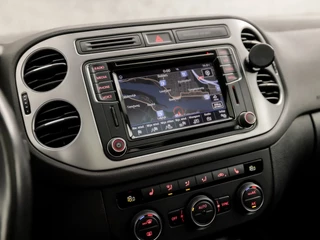 Volkswagen Tiguan Volkswagen Tiguan 1.4 TSI R-Line Sport 150Pk Automaat (PANORAMADAK, NAVIGATIE, XENON, CAMERA, LEDEREN SPORTSTOELEN, STOELVERWARMING, KEYLESS, CRUISE, NIEUWE APK, NIEUWSTAAT) - afbeelding nr 9
