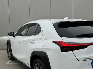 Lexus UX Lexus UX 250h F Sport Line|NL-Auto|Navi|LED|Apple CarPlay - afbeelding nr 45