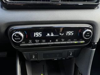 Toyota Yaris JBL Audio | Headup display | Stoelverwarming - afbeelding nr 19